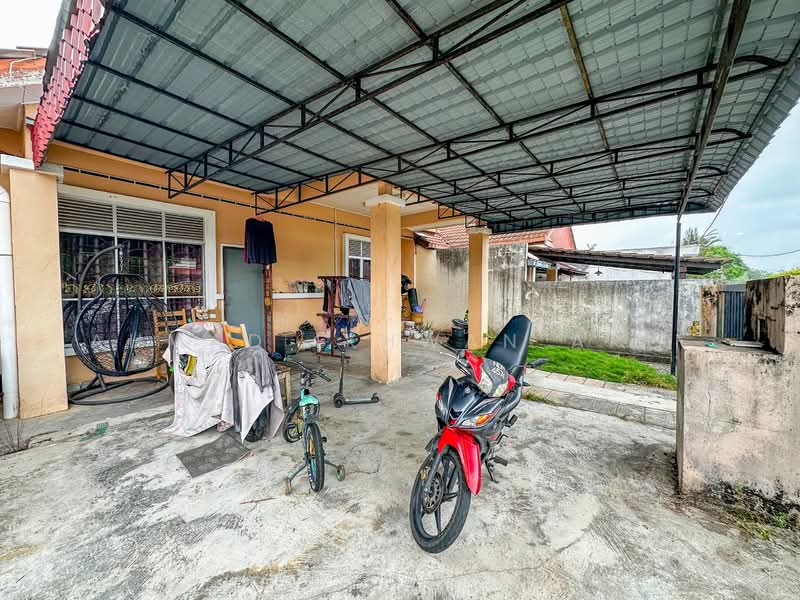 1-storey Terraced House for Sale in Mantin (Negeri Sembilan) - Ahmad Ikhwan Arif - Exterior - PropertyGuru.com.my