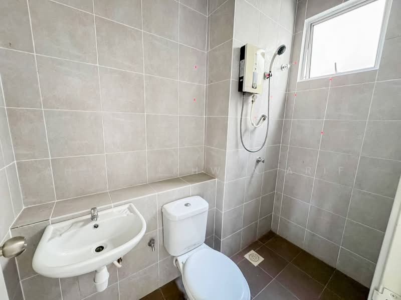 Condominium for Sale at Residensi Adelia - Ahmad Ikhwan Arif - Bathroom - PropertyGuru.com.my