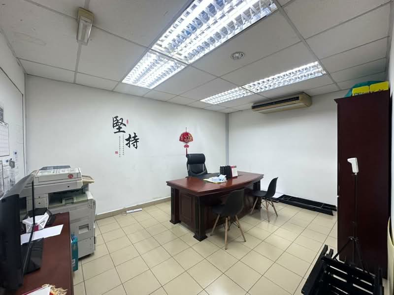 Untuk Disewa - Jalan Ipoh Batu 5