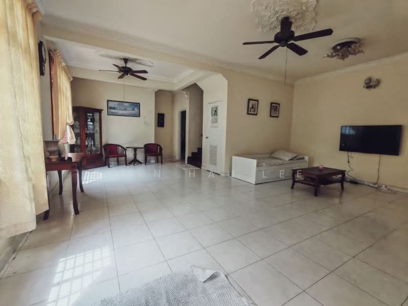 2-storey Terraced House for Sale in Taman Seri Orkid (Skudai) - Boon Hau Lee - Living Room - PropertyGuru.com.my