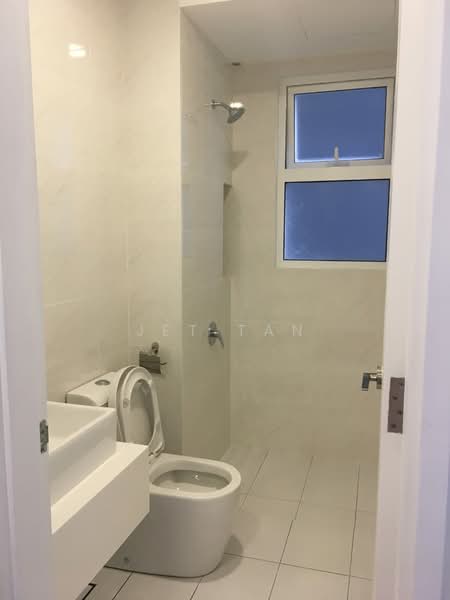 Eco Sky untuk Untuk Disewa - RM 1,698 /bulan, Mac 2026 - Bathroom - PropertyGuru.com.my