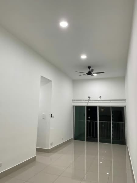Razak City Residences (RC Residences) untuk Untuk Disewa - RM 1,600 /bulan, Mac 2026 - Living Room - PropertyGuru.com.my
