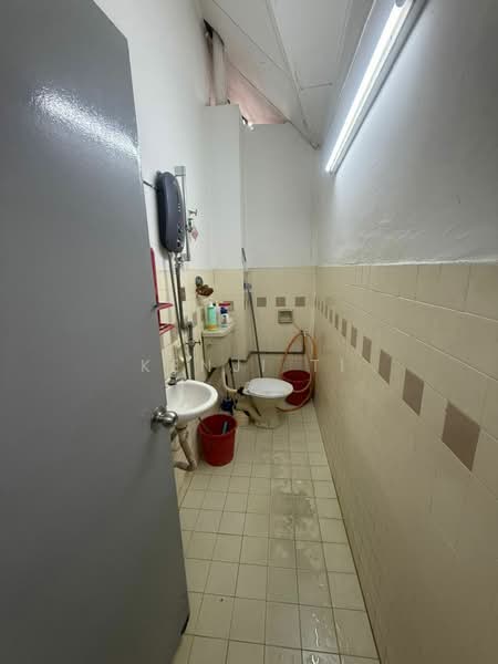 2-storey Terraced House for Sale in Bandar Menjalara (Kuala Lumpur) - Kenji Ti - Bathroom - PropertyGuru.com.my