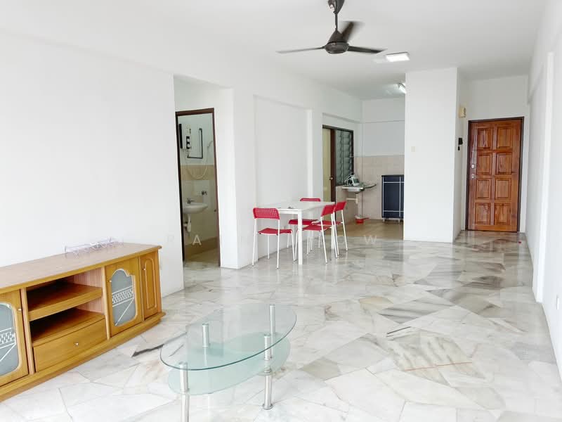 Apartment for Rent at Pangsapuri Seri Pinang - Rain Leow - Living Room - PropertyGuru.com.my