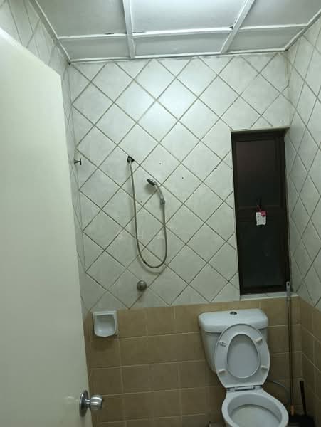 Condominium for Rent at Armanee - Sha . - Bathroom - PropertyGuru.com.my