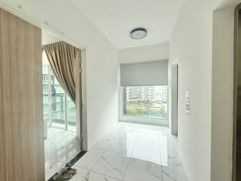 Condominium for Sale at QuayWest Residence - Cynthia Ann - Corridor - PropertyGuru.com.my
