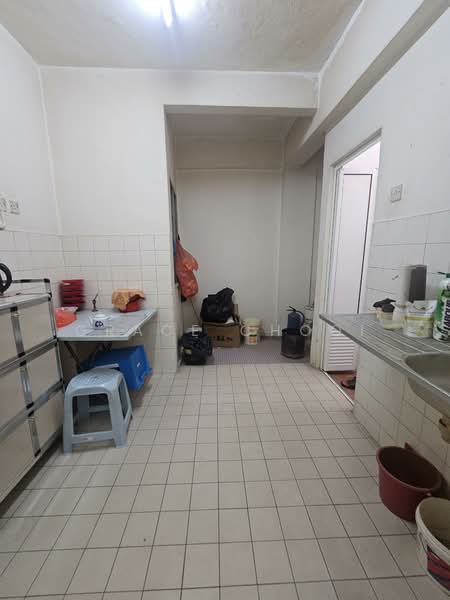 Metro Perdana Timur untuk Untuk Dijual - RM 300,000, Mac 2026 - Kitchen - PropertyGuru.com.my