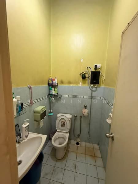 1-storey Terraced House for Sale in Taman Setia Indah (Tebrau) - Benjamin Ong - Bathroom - PropertyGuru.com.my