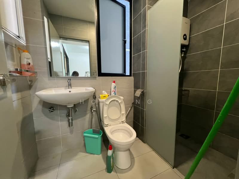Utropolis Urbano untuk Untuk Disewa - RM 2,100 /bulan, Mac 2026 - Bathroom - PropertyGuru.com.my