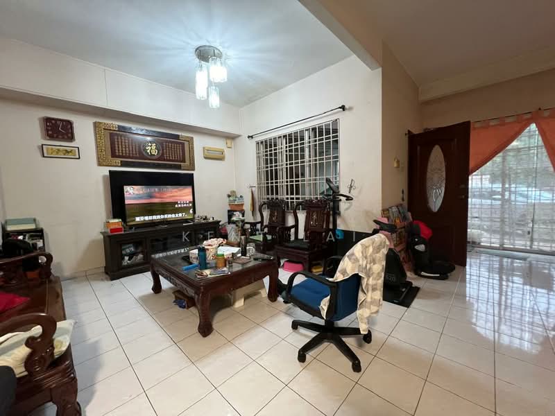 Rumah Teres 2 Tingkat untuk Dijual di Bandar Puteri Puchong (Puchong) - Kent Lai - Living Room - PropertyGuru.com.my