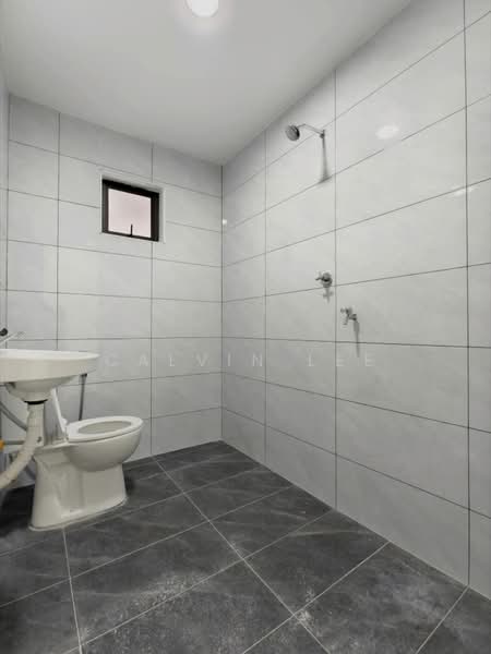 1-storey Terraced House for Sale in Taman Skudai Baru (Skudai) - Calvin Lee - Bathroom - PropertyGuru.com.my