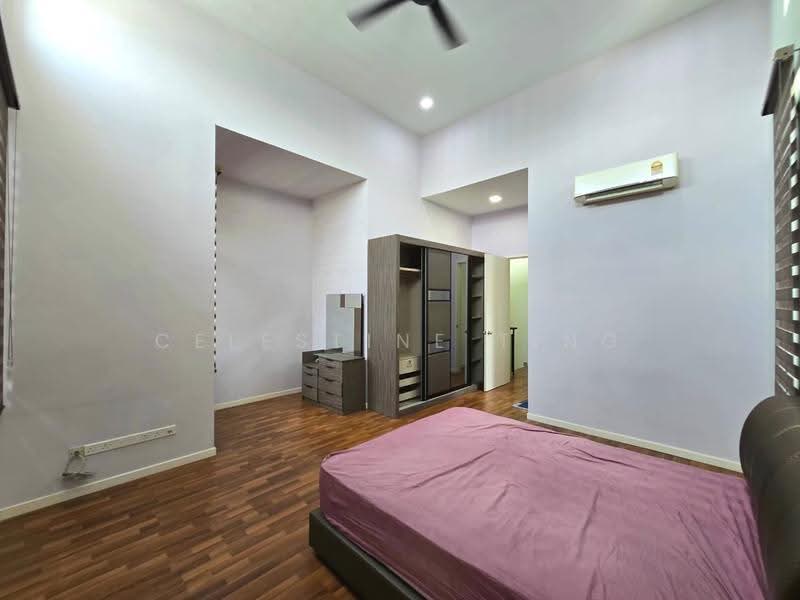 Rumah Berkembar untuk Dijual di Eco Majestic (Semenyih) - Celestine Ting - Bedroom - PropertyGuru.com.my