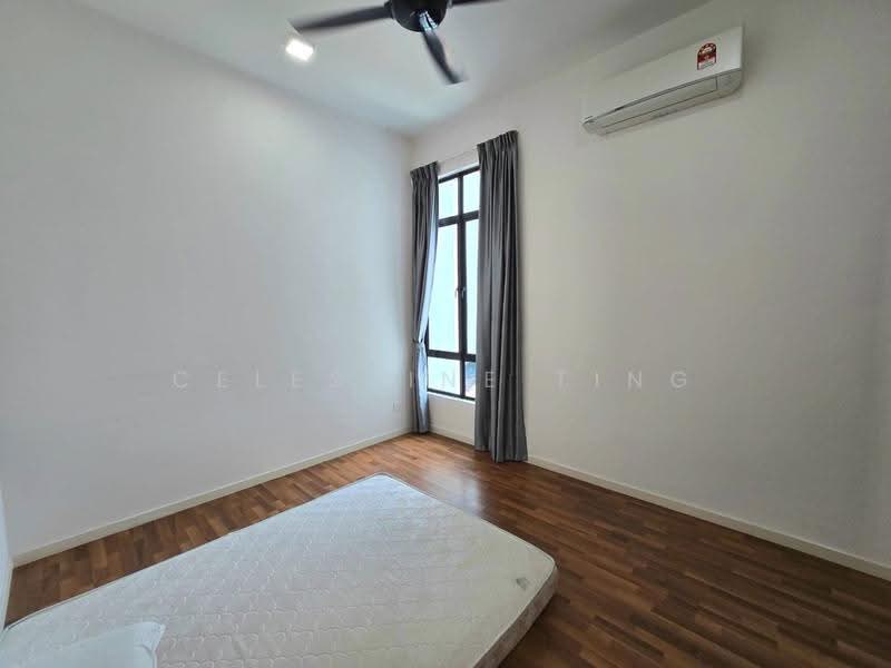 Rumah Berkembar untuk Dijual di Eco Majestic (Semenyih) - Celestine Ting - Bedroom - PropertyGuru.com.my