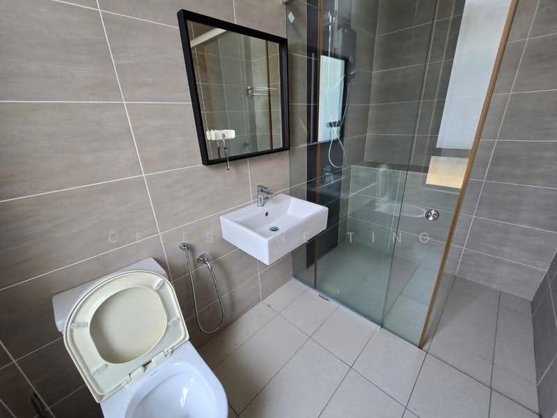 Rumah Berkembar untuk Dijual di Eco Majestic (Semenyih) - Celestine Ting - Bathroom - PropertyGuru.com.my
