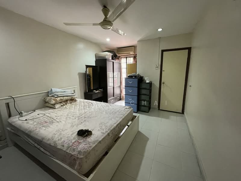 Terraced House for Sale in Sunway Damansara (Kota Damansara) - Angie Chai - Bedroom - PropertyGuru.com.my