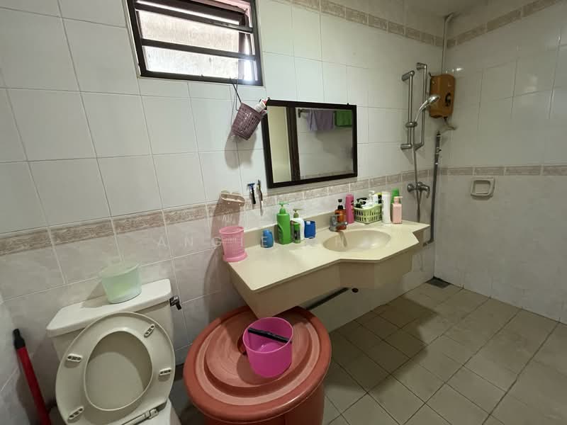 Terraced House for Sale in Sunway Damansara (Kota Damansara) - Angie Chai - Bathroom - PropertyGuru.com.my