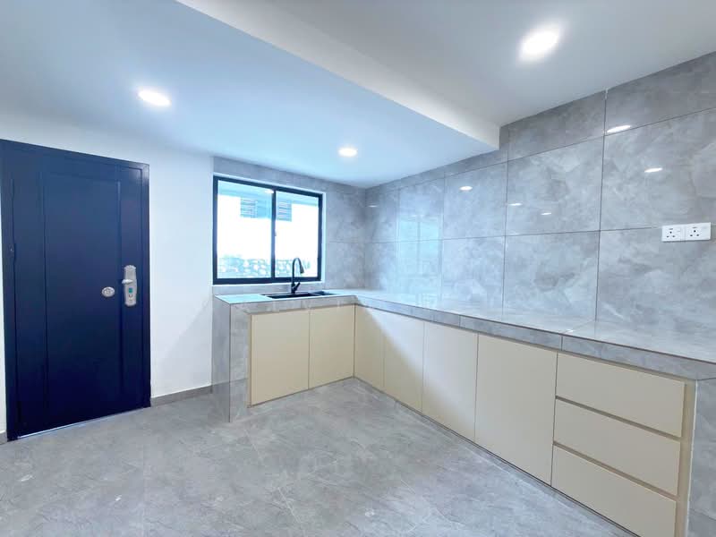 1-storey Terraced House for Sale in Taman Desa Skudai (Skudai) - Calvin Lee - Kitchen - PropertyGuru.com.my