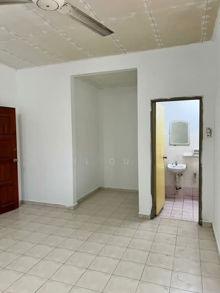 Sungai Buloh Country Resort untuk Untuk Dijual - RM 500,000, Apr 2026 - Interior - PropertyGuru.com.my