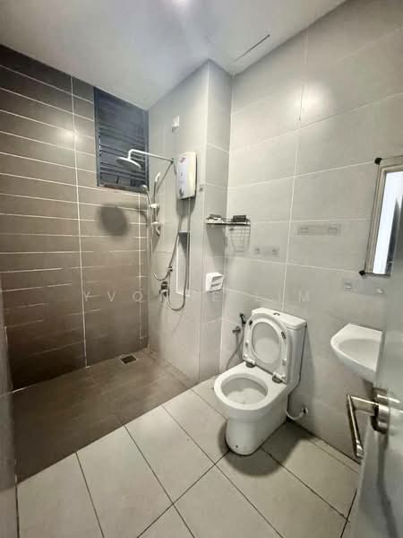 Service Residence for Sale at PARC Regency (Residensi Masai) - Yvonne Lim - Bathroom - PropertyGuru.com.my