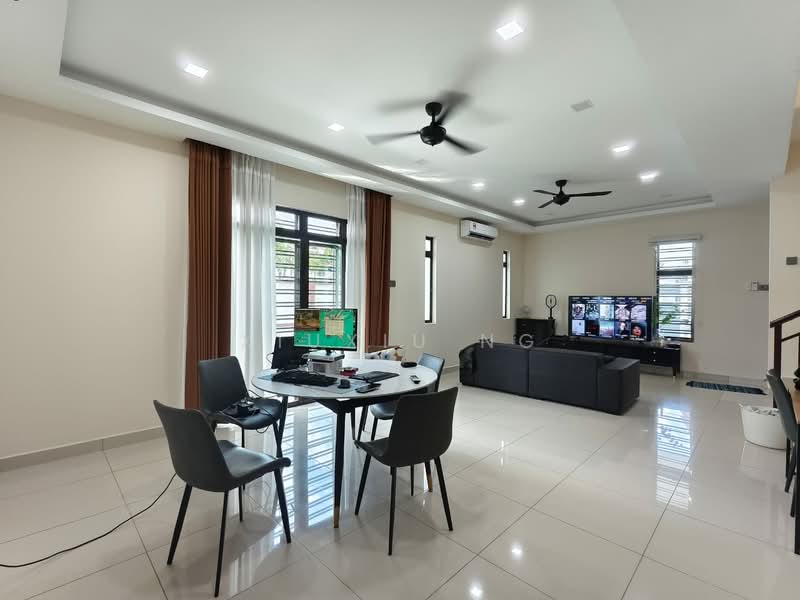 2-storey Terraced House for Sale in Bandar Dato Onn (Tebrau) - Xiuxiu Ng - Living Room - PropertyGuru.com.my
