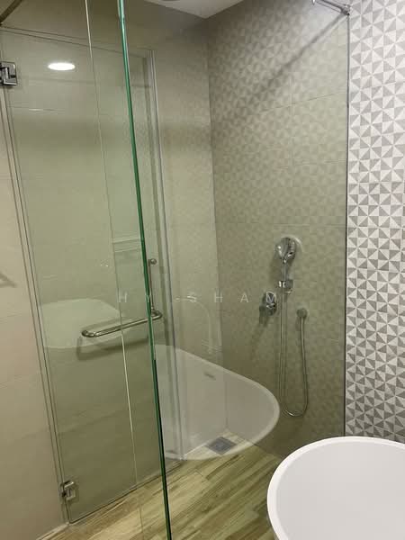 Service Residence for Rent at Hampton Height Damansara - HY Sham - Bathroom - PropertyGuru.com.my