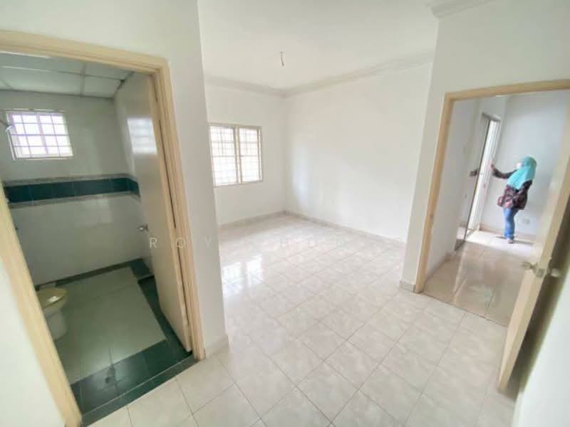 Condominium for Sale at Avant Court - Roy Choong - Bathroom - PropertyGuru.com.my