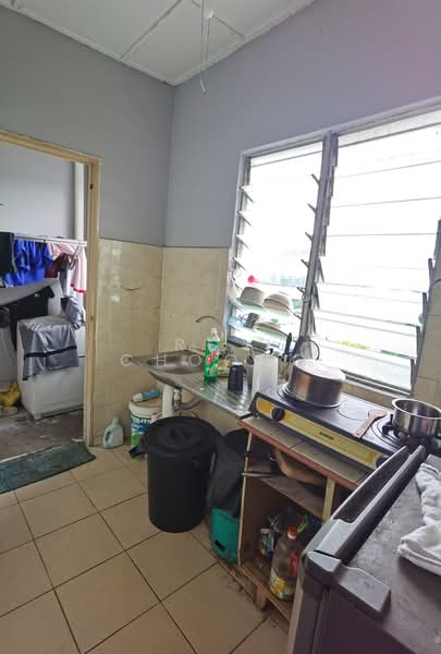 Apartment for Sale at Pangsapuri Aman - Roy Choong - Kitchen - PropertyGuru.com.my