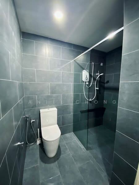 Service Residence for Sale at Paisley @ Tropicana Metropark - Daniel Chong - Bathroom - PropertyGuru.com.my