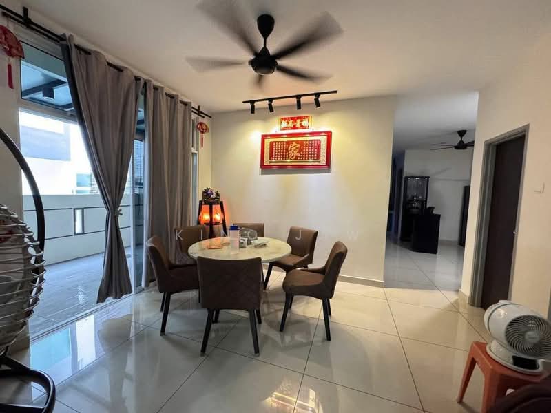 Cluster House for Sale in Taman Bestari Indah (Ulu Tiram) - Kino Jaw - Dining Room - PropertyGuru.com.my