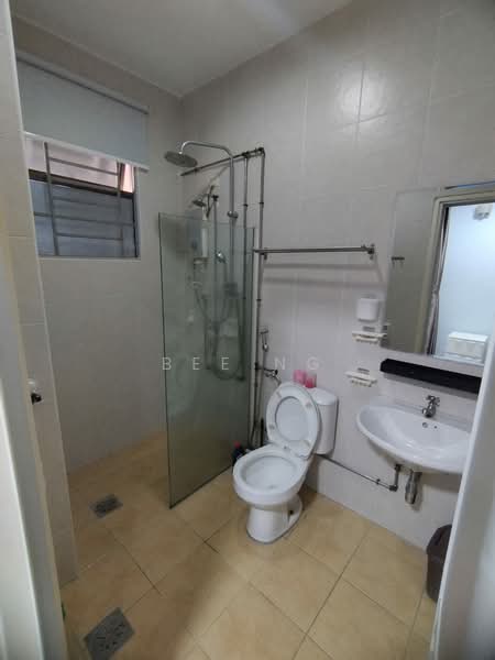1.5-storey Terraced House for Rent in Taman Impian Emas (Skudai) - Bee Ng - Bathroom - PropertyGuru.com.my