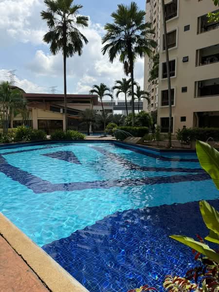 Condominium for Sale at Palm Spring @ Damansara - Chris Lee - Pool - PropertyGuru.com.my