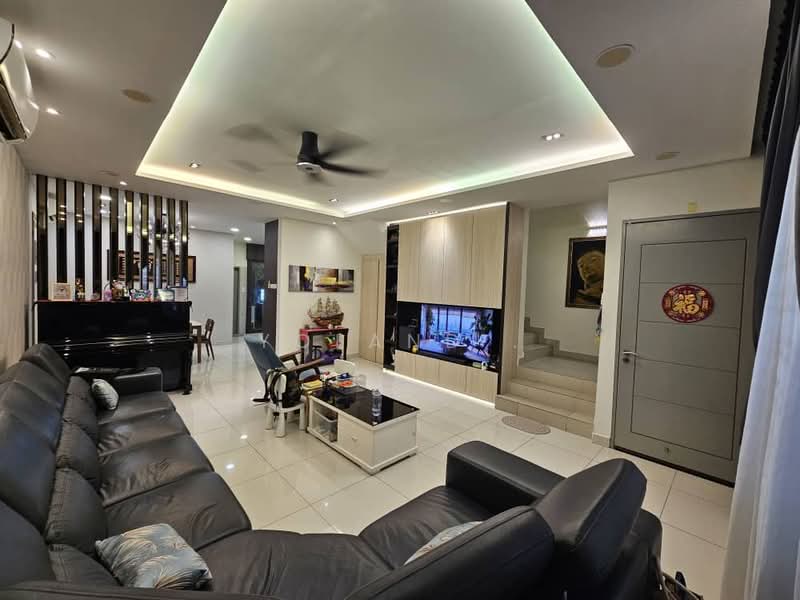 2-storey Terraced House for Sale in Bandar Dato Onn (Tebrau) - Yoland . - Living Room - PropertyGuru.com.my