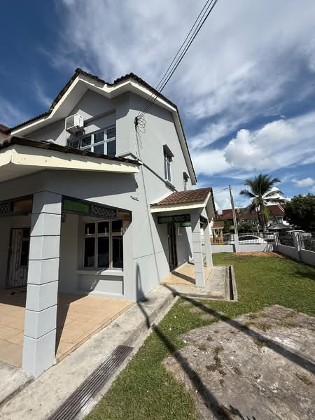 2-storey Terraced House for Sale in Setia Tropika (Johor Bahru) - LING LIM - Exterior - PropertyGuru.com.my