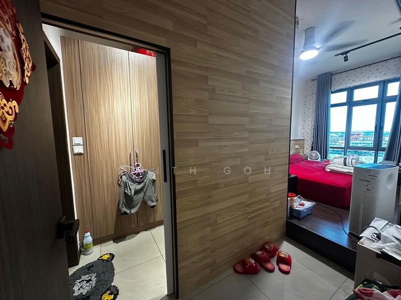 Service Residence for Sale at D'Secret Garden 2 (Pangsapuri Kempas Indah 2) - Smith Goh - Bedroom - PropertyGuru.com.my