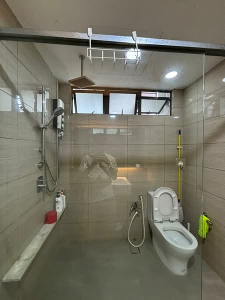 Condominium for Rent at The WaterEdge (Pinggiran Air) - Kia . - Bathroom - PropertyGuru.com.my