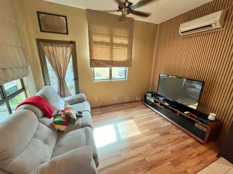 Taman Sutera Utama untuk Untuk Dijual - RM 2,300,000, Mac 2026 - Living Room - PropertyGuru.com.my