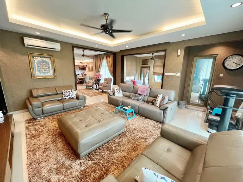 Taman Sutera Utama untuk Untuk Dijual - RM 2,300,000, Mac 2026 - Living Room - PropertyGuru.com.my