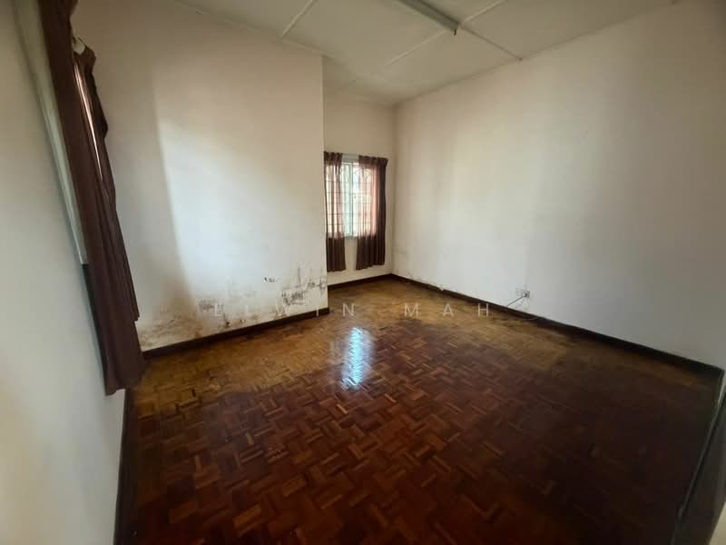 2.5-storey Terraced House for Sale in Bandar Country Homes (Rawang) - Elwin Mah - PropertyGuru.com.my
