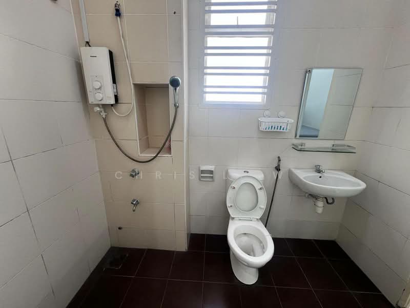 Sri Austin Lake View untuk Untuk Disewa - RM 3,200 /bulan, Mac 2026 - Bathroom - PropertyGuru.com.my