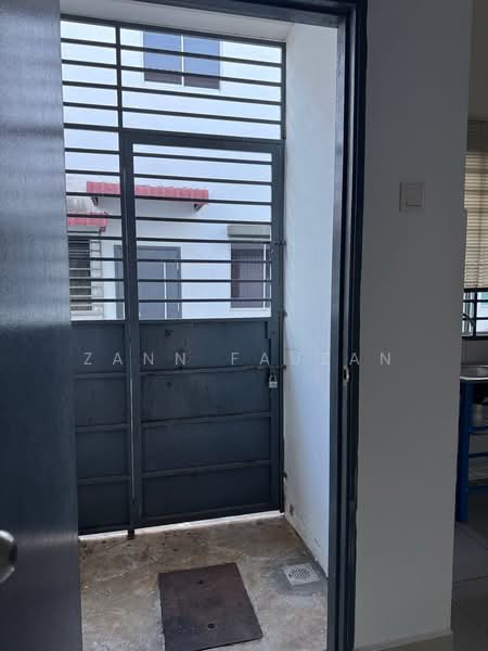 2-storey Terraced House for Rent in Rawang (Selangor) - Zann Fauzan - Entrance - PropertyGuru.com.my