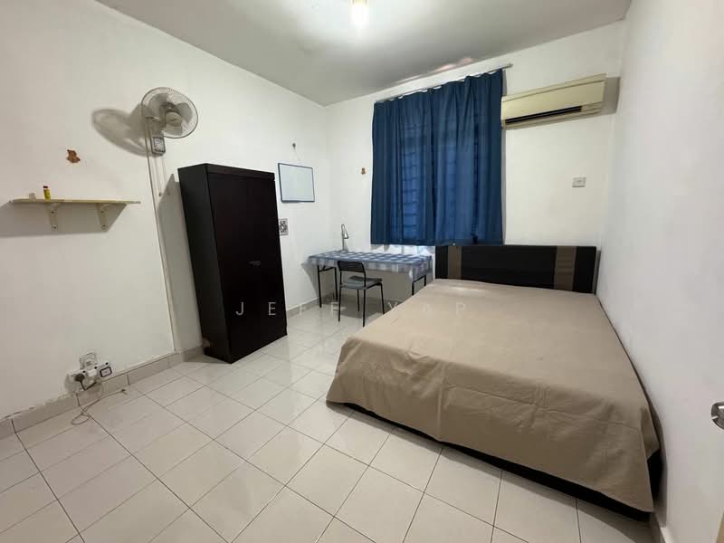 Apartment for Rent at Mutiara Perdana - Jeff Yap - Bedroom - PropertyGuru.com.my