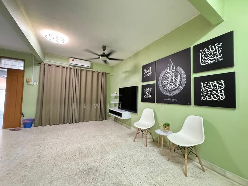 Jejarum, Bukit Sentosa, Rawang untuk Untuk Dijual - RM 400,000, Apr 2026 - Living Room - PropertyGuru.com.my