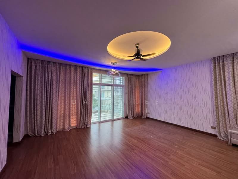 Bungalow for Sale in Bandar Country Homes (Rawang) - David Lee - Living Room - PropertyGuru.com.my