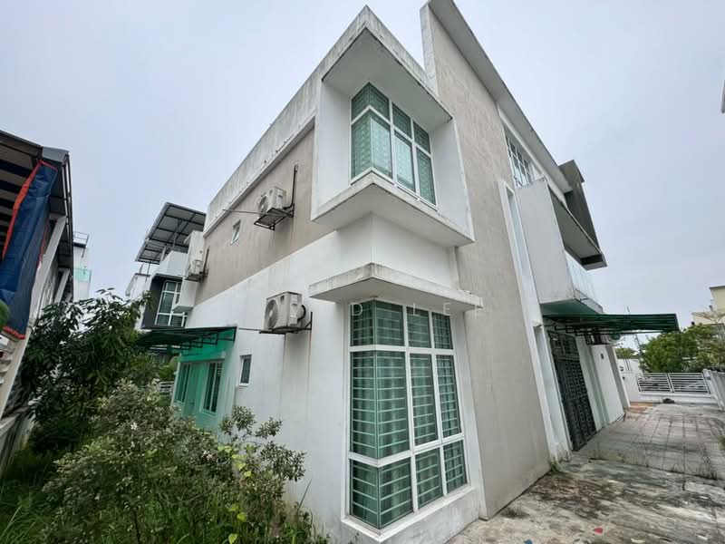 Bungalow for Sale in Bandar Country Homes (Rawang) - David Lee - Exterior - PropertyGuru.com.my