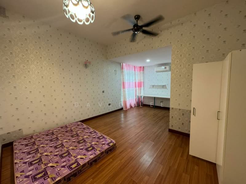 Bungalow for Sale in Bandar Country Homes (Rawang) - David Lee - Bedroom - PropertyGuru.com.my