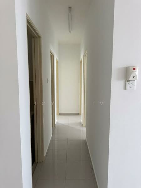 Apartment for Rent at Idaman Selasih - JOYCE LIM - Corridor - PropertyGuru.com.my