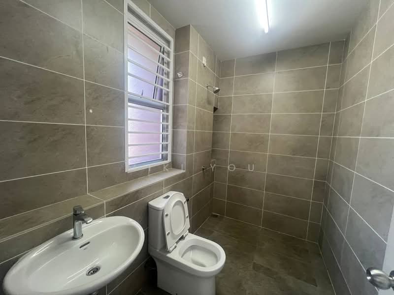 2-storey Terraced House for Rent in Telok Panglima Garang (Selangor) - Miki You - Bathroom - PropertyGuru.com.my