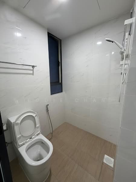 Service Residence for Rent at Country Garden Central Park - Eddie Chan - Bathroom - PropertyGuru.com.my