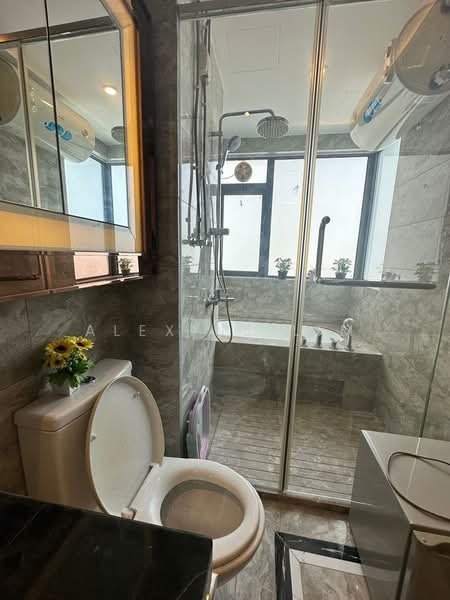 Service Residence for Sale at R&F Princess Cove Phase 1 - Alexius Lim - Bathroom - PropertyGuru.com.my