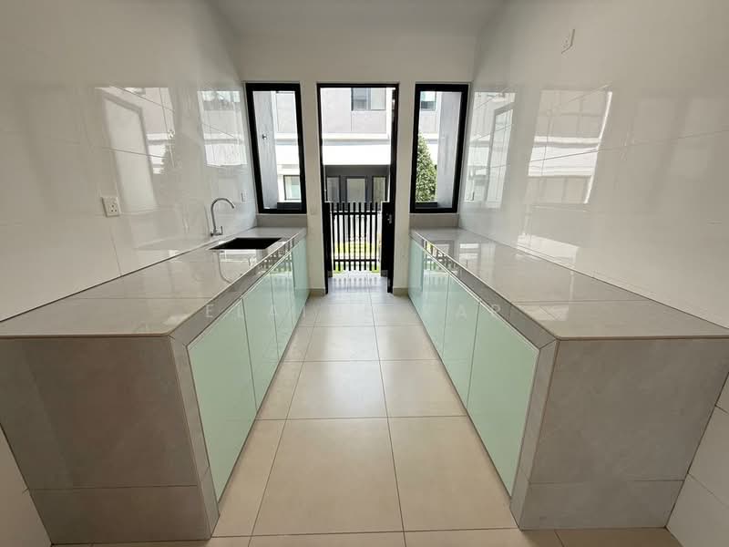 Townhouse for Rent in Eco Ardence (Setia Alam) - Elaine Yap - Kitchen - PropertyGuru.com.my